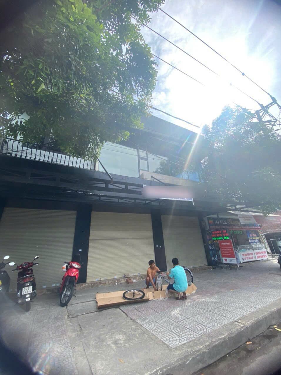 Nhà 2 tầng trống suốt diện tích 80m2 mỗi tầng tại Tôn Đức Thắng - Ảnh 1