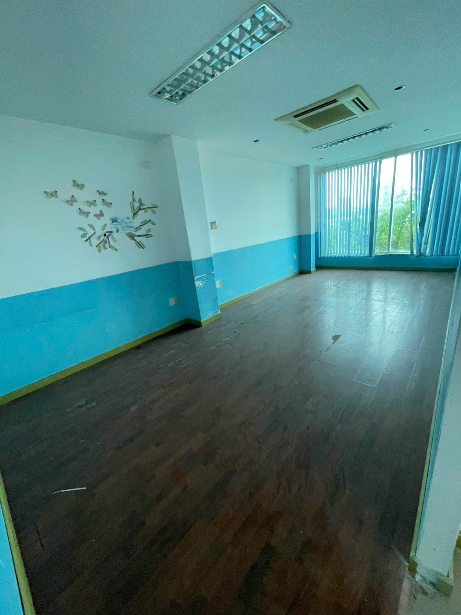 Nhà nguyên căn 3 tầng đường 2 tháng 9, quận Hải Châu, diện tích 144m² - Ảnh 2