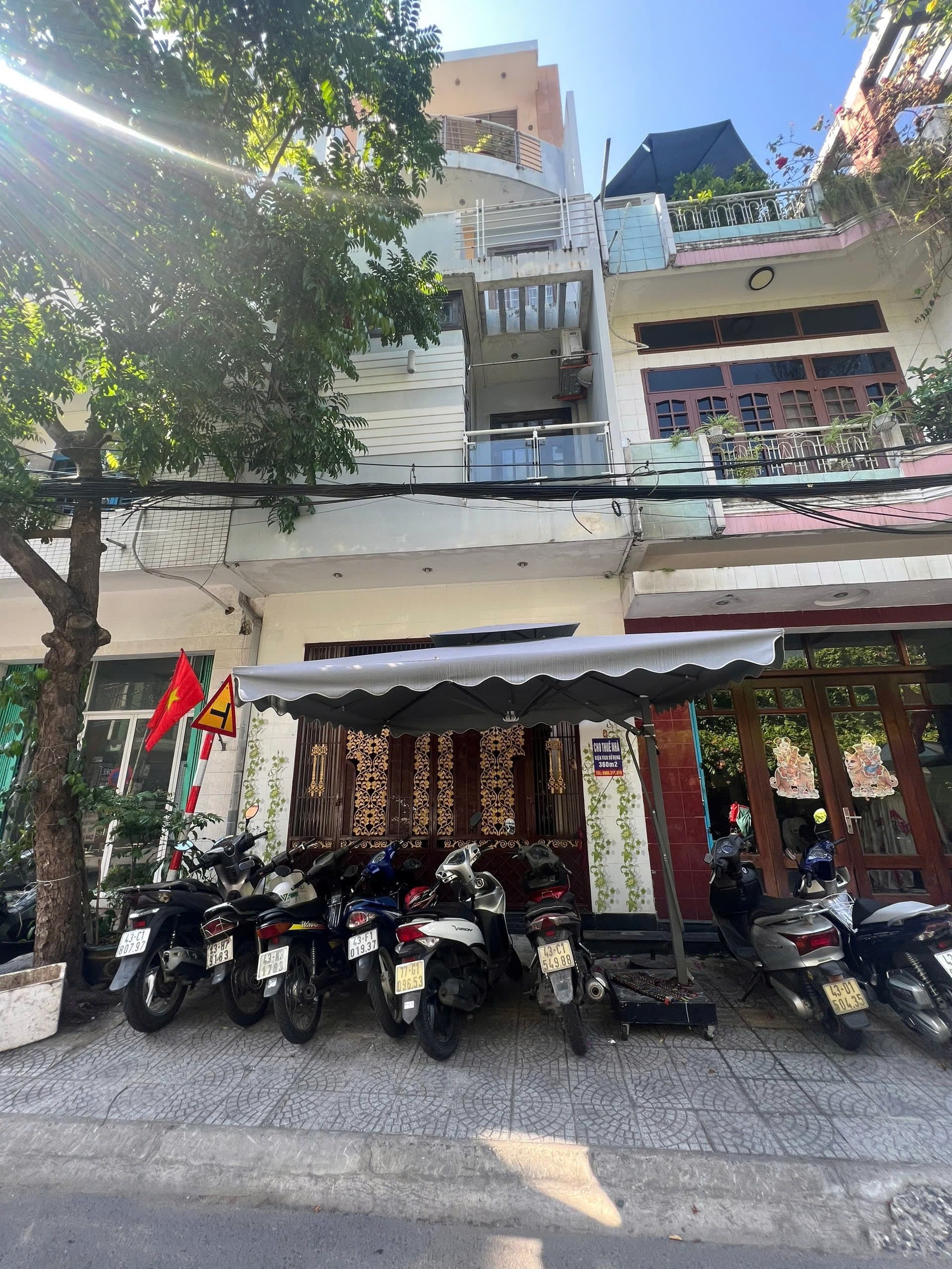 Nhà nguyên căn 3 tầng đường Trần Tống, diện tích sử dụng 300m2, có 7 phòng phù hợp khai thác lưu trú - Ảnh 1