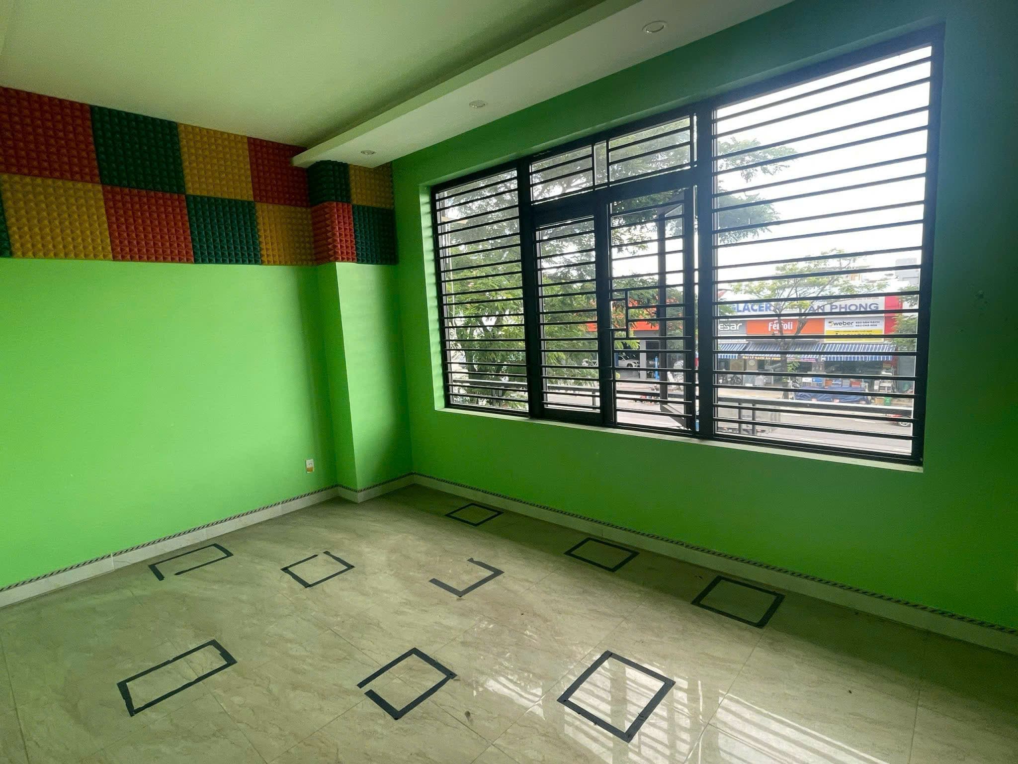 Nhà ở 3 tầng đường Võ Chí Công, diện tích gần 800m2 sử dụng - Ảnh 3