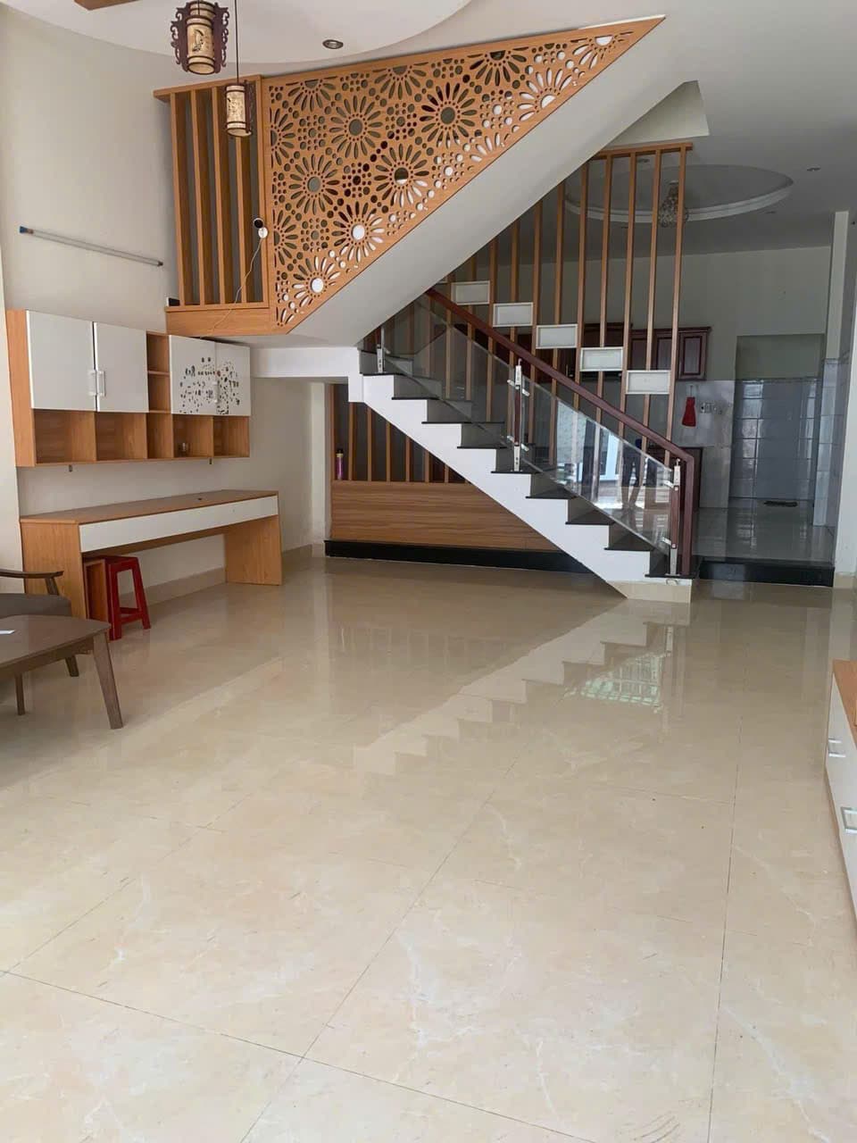 Nhà 2 tầng tại Hoàng Diệu, quận Hải Châu, 5x20m, phù hợp để ở - Ảnh 3