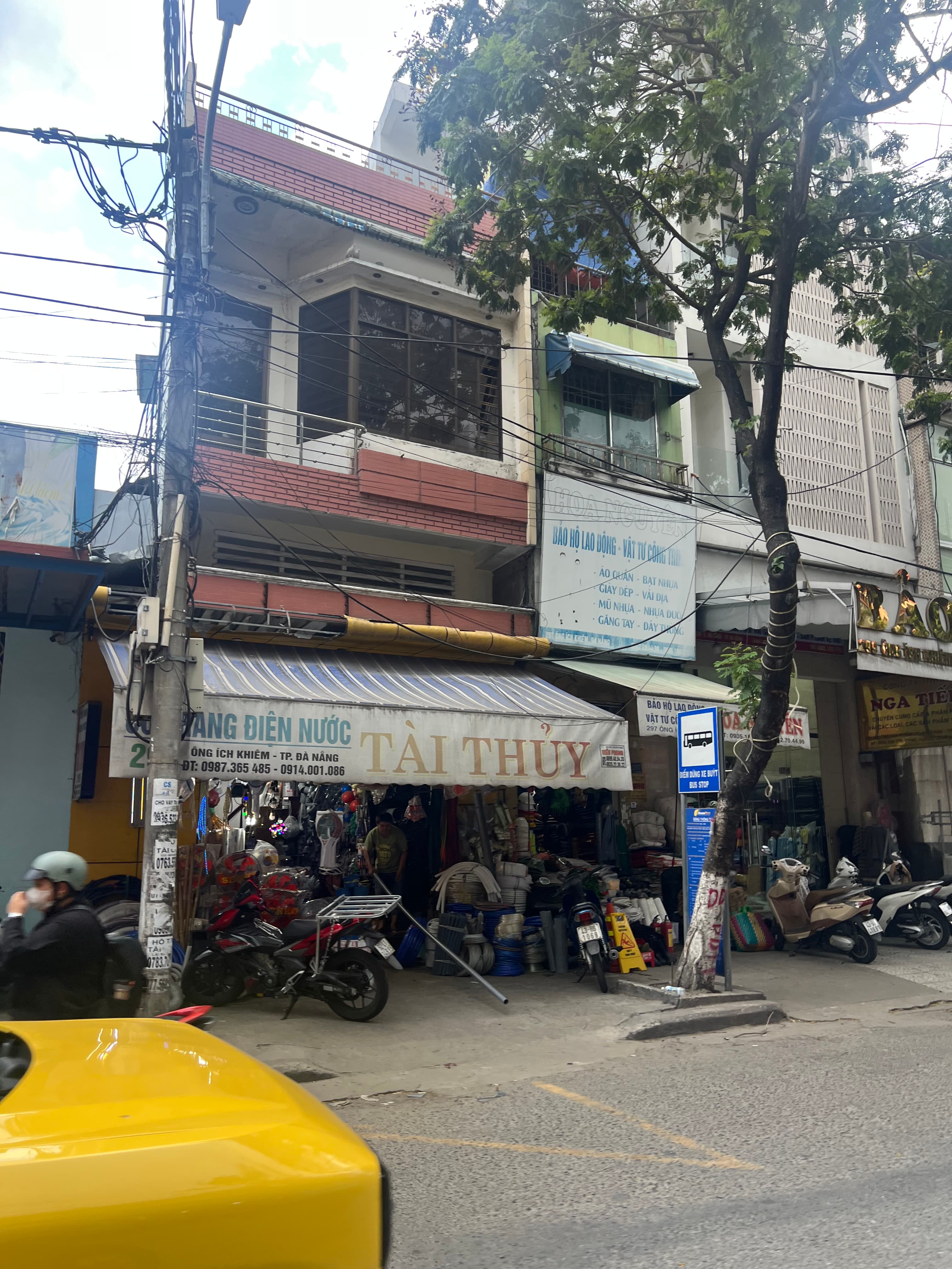 Nhà 2,5 tầng diện tích 65m2 tại Ông Ích Khiêm, phù hợp kinh doanh cà phê - Ảnh 1