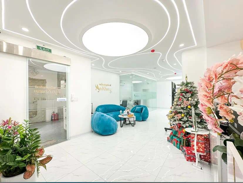 Nhà 3 tầng liền kề đường Điện Biên Phủ, diện tích 380m2, phù hợp kinh doanh - Ảnh 1