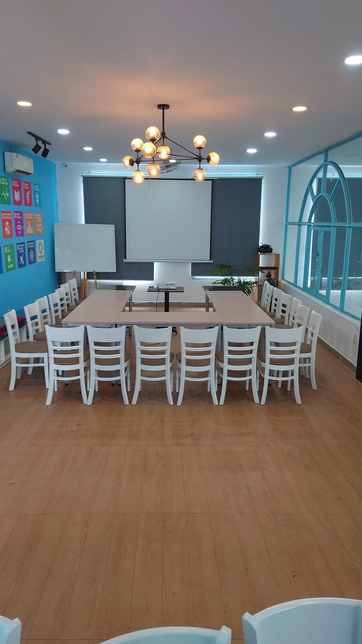 Mặt bằng kinh doanh 2 tầng trên đường Võ Nguyên Giáp, diện tích 1200m2 - Ảnh 1