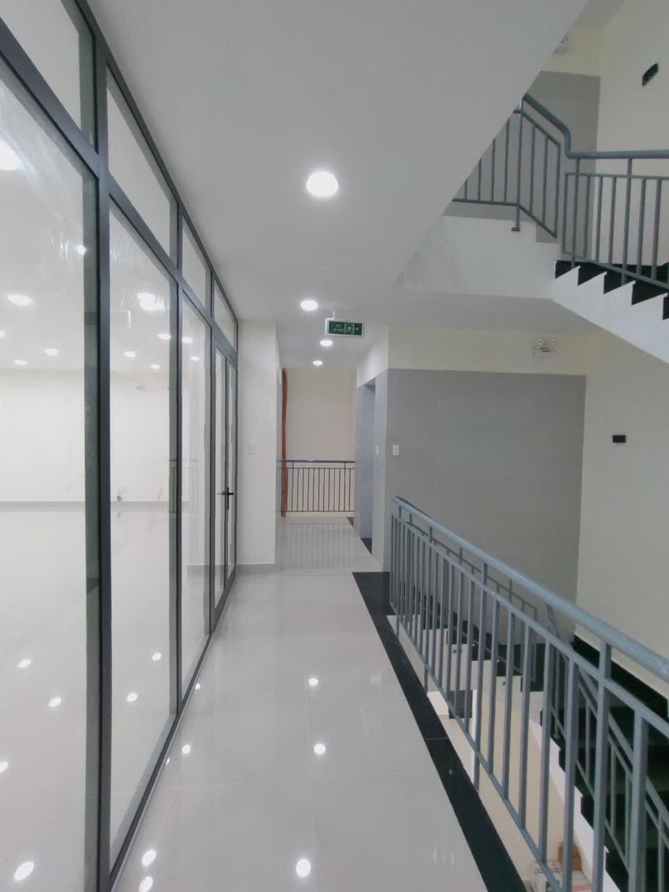 Nhà nguyên căn 3 tầng Lý Tự Trọng, quận Hải Châu - Ảnh 3