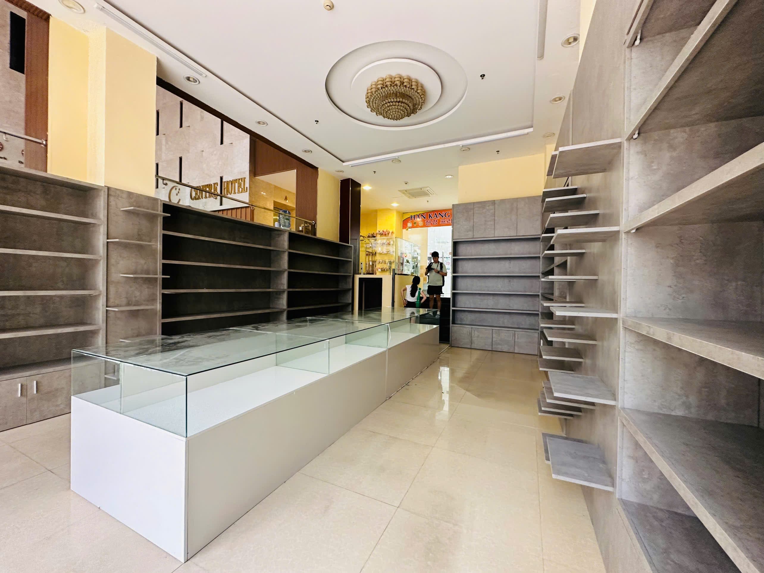 Cho thuê kiot trong toà khách sạn tại Phạm Phú Thứ, diện tích 4-5m2/kiot - Ảnh 1