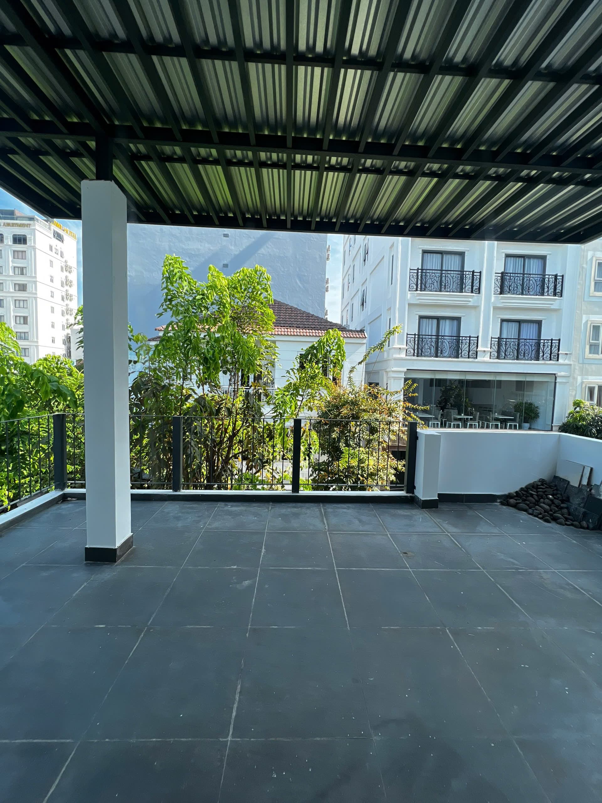 Mặt bằng kinh doanh 2 mặt tiền tại Lê Quang Đạo, diện tích 189,9m², phù hợp thuê dài hạn - Ảnh 2