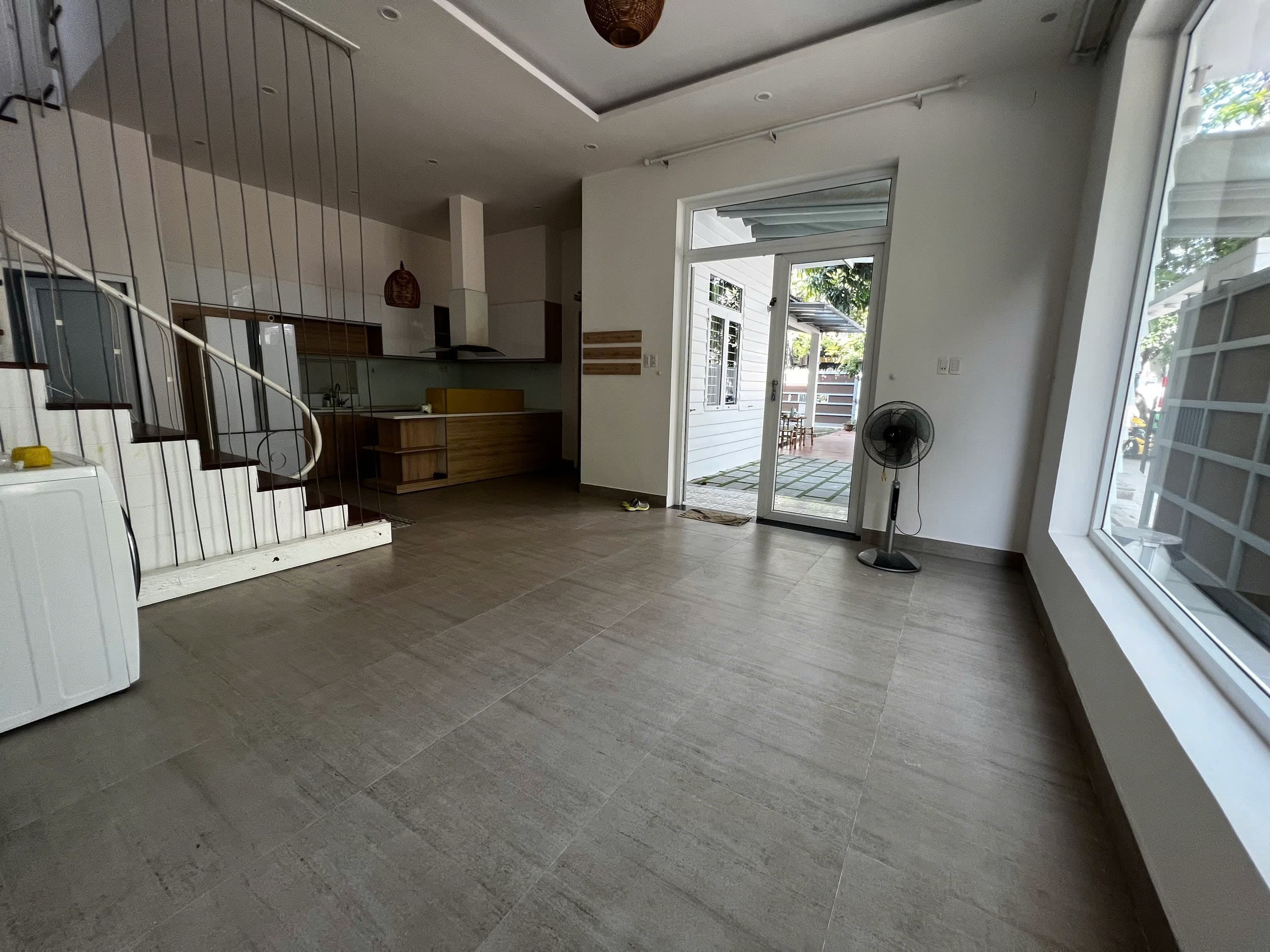 Mặt bằng kinh doanh 2 mặt tiền tại Lê Quang Đạo, diện tích 189,9m², phù hợp thuê dài hạn - Ảnh 5