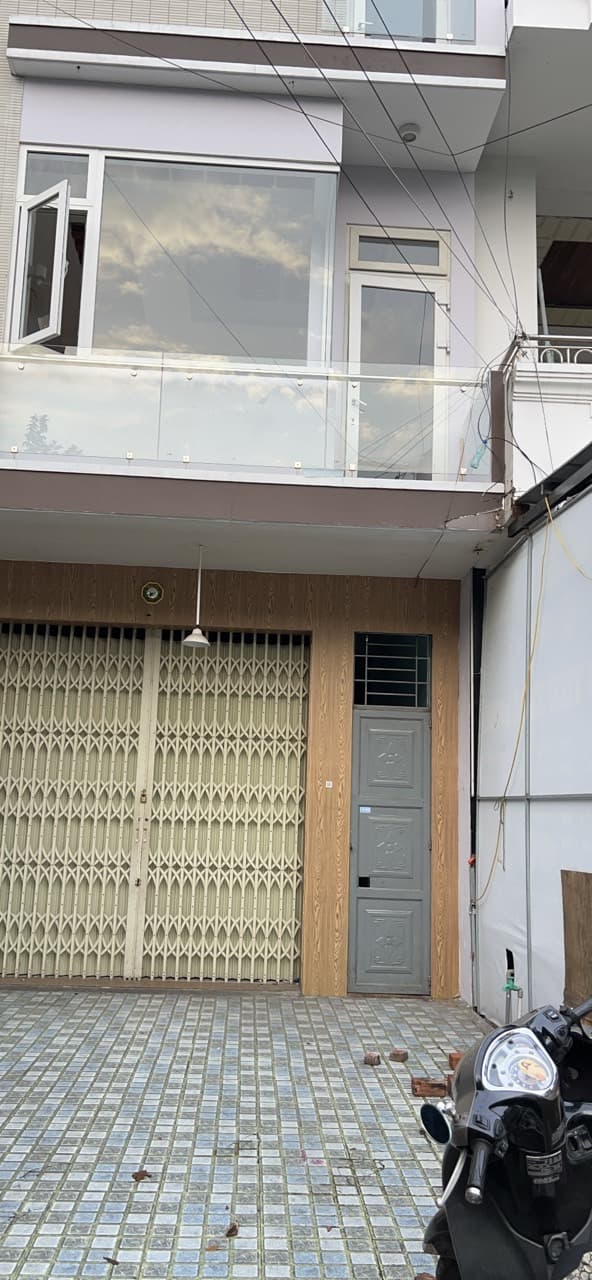 Nhà 3 tâng lê thanh nghị ngang 5m - Ảnh 1