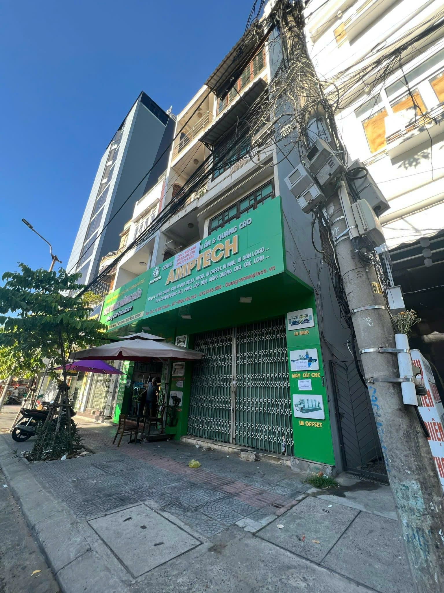 Nhà nguyên căn 4 tầng đường Núi Thành, quận Hải Châu, phù hợp ở và kinh doanh - Ảnh 1