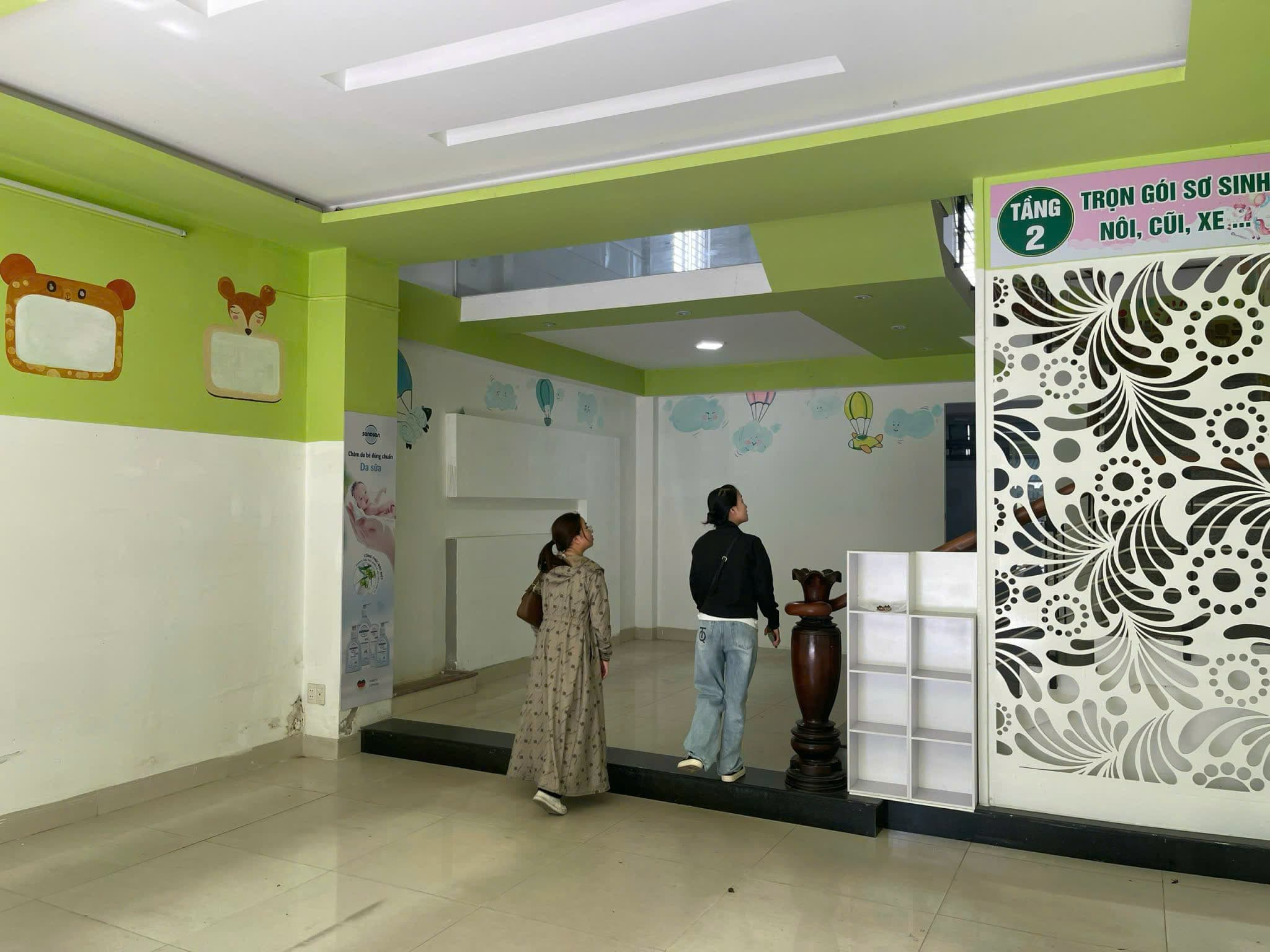 Nhà nguyên căn 3 tầng đường Nguyễn Hoàng, diện tích 114m², phù hợp kinh doanh - Ảnh 2