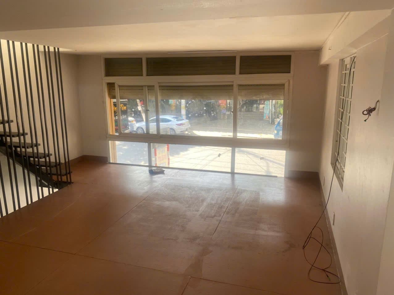 Nhà nguyên căn 2 tầng có lửng tại Hà Huy Tập, phù hợp kinh doanh - Ảnh 3