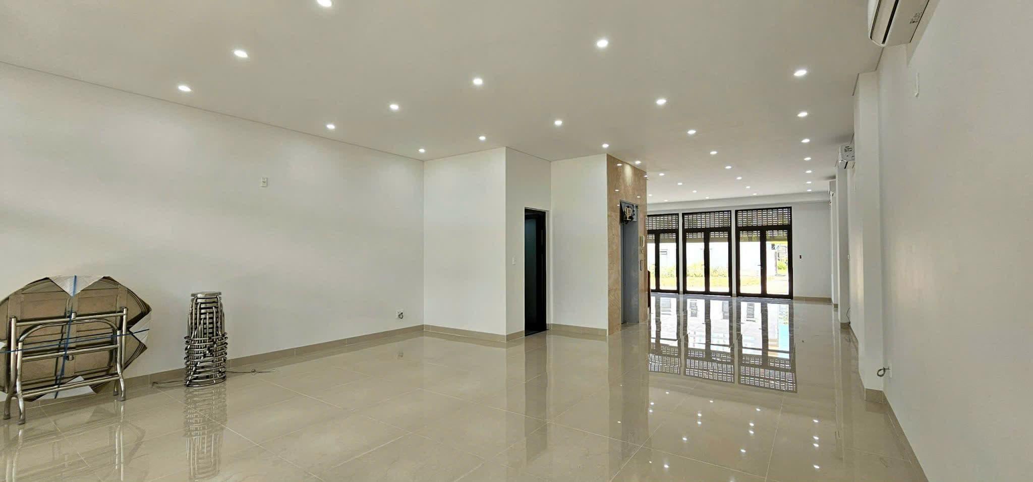 Căn Shophouse 4 tầng tại Nguyễn Sinh Sắc, Liên Chiểu, diện tích 140m2, phù hợp kinh doanh lâu dài - Ảnh 3