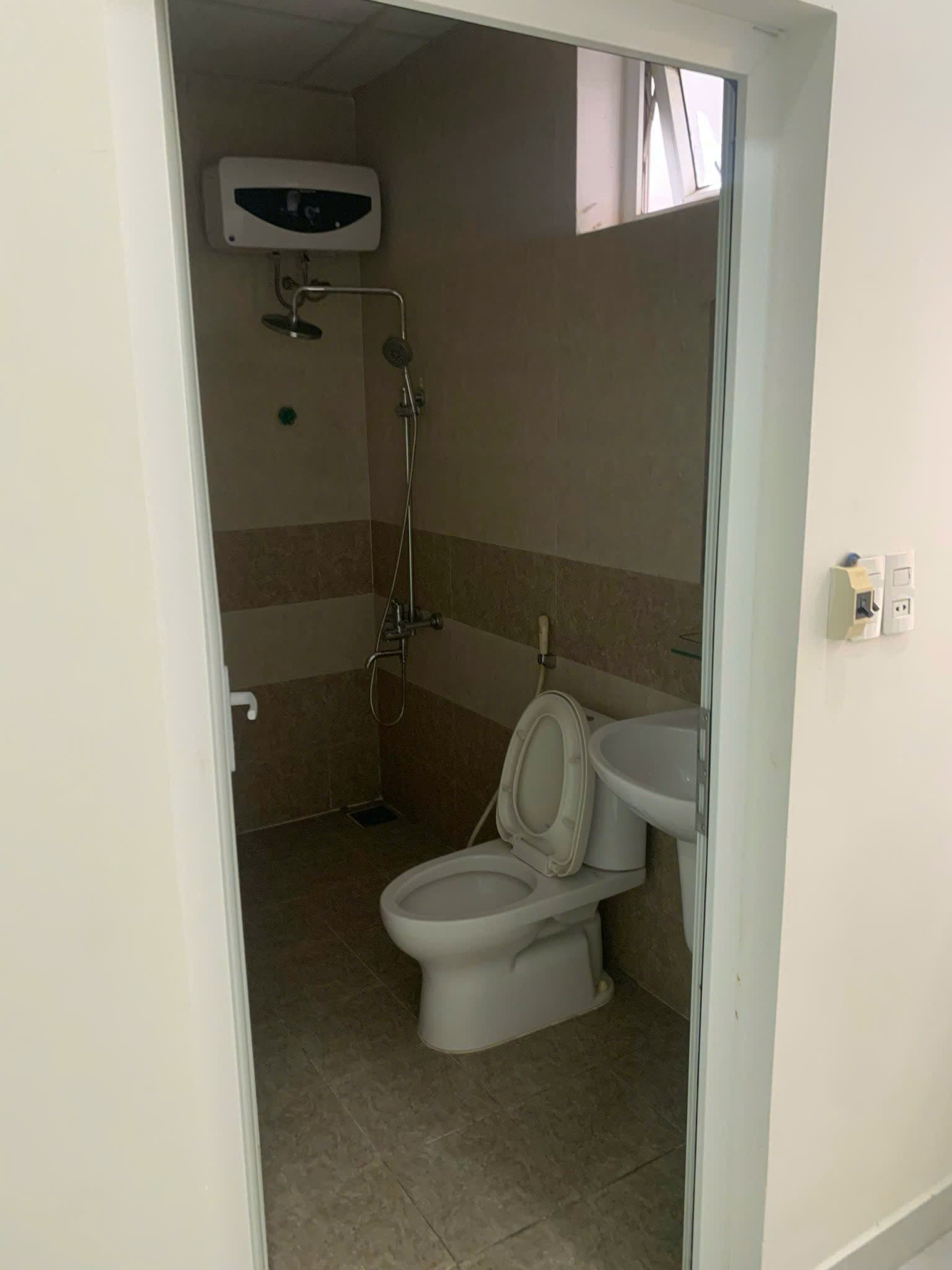 Nhà nguyên căn 3 tầng đường Lê Quý Đôn, phù hợp làm văn phòng - Ảnh 10