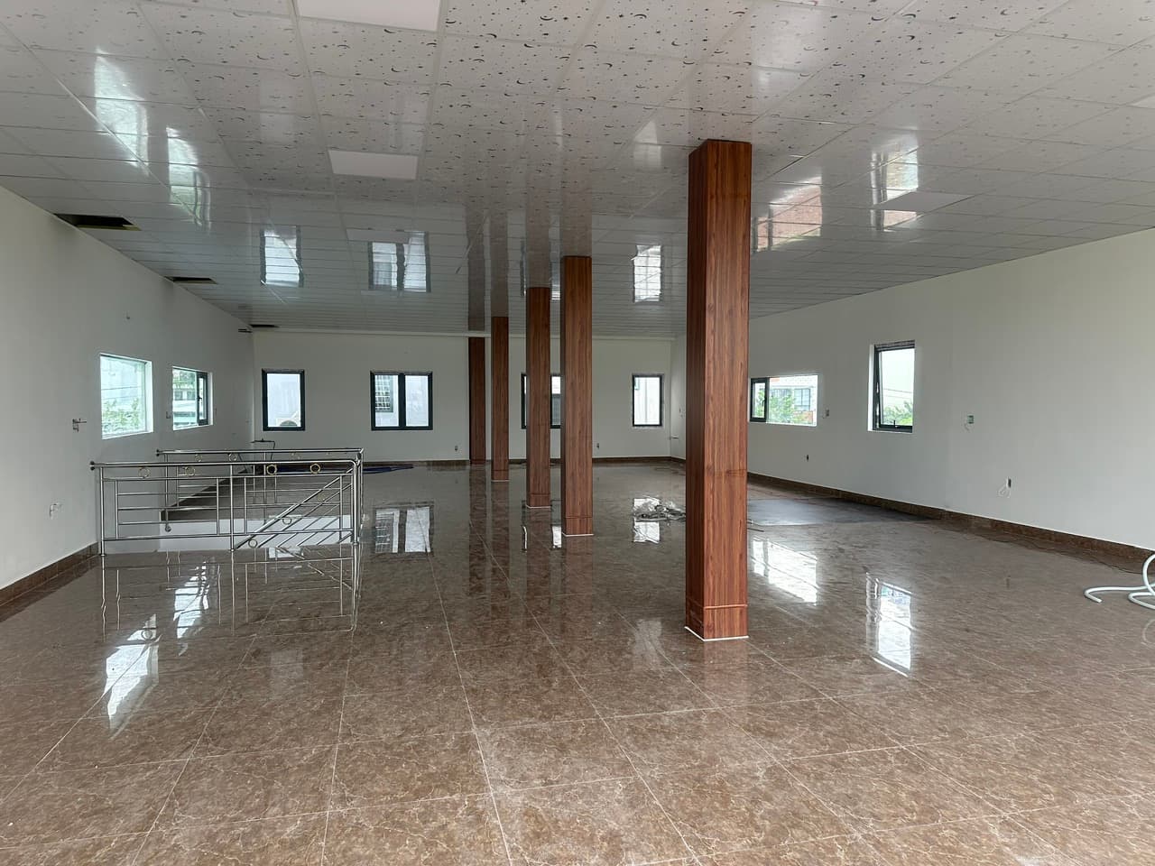 Nhà nguyên căn 2 tầng trống suốt đường 29 Tháng 3 - Ảnh 1