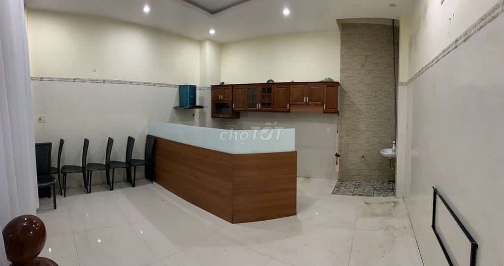 Nhà nguyên căn 4 tầng đường Trưng Nữ Vương, quận Hải Châu - Ảnh 1