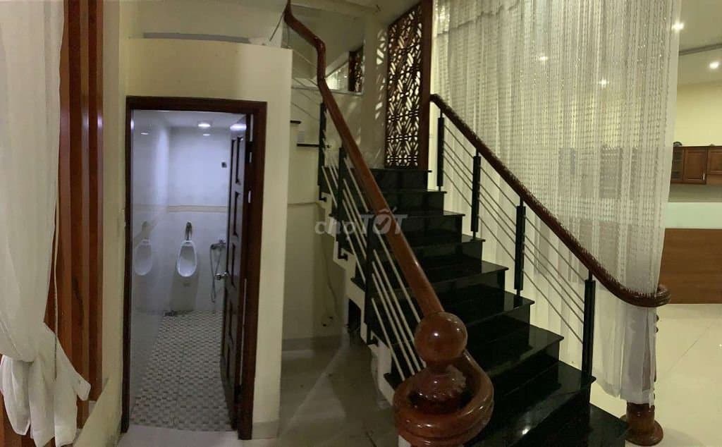 Nhà nguyên căn 4 tầng đường Trưng Nữ Vương, quận Hải Châu - Ảnh 5