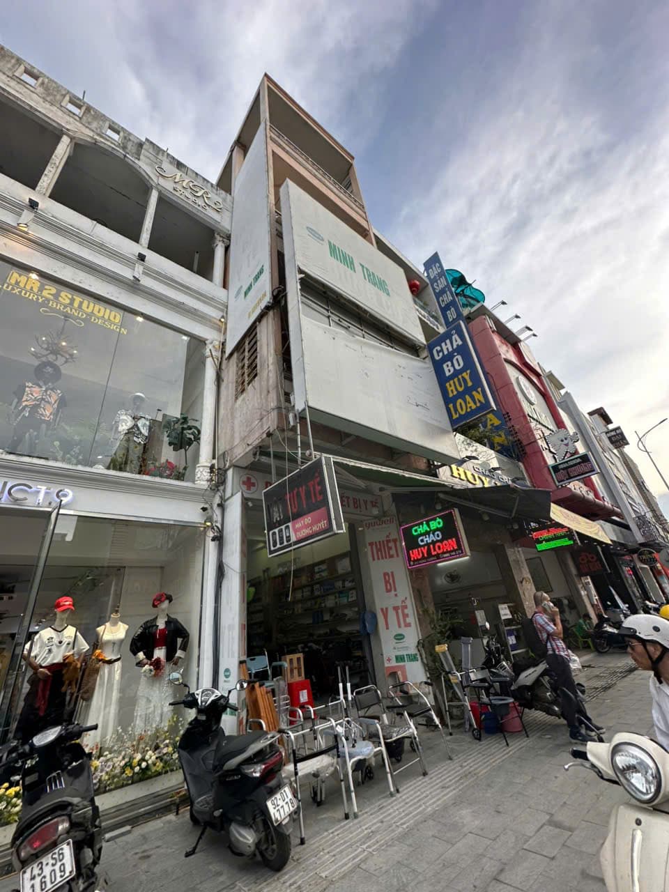 Nhà nguyên căn 3 tầng đường Hùng Vương, diện tích 50m2, phù hợp kinh doanh - Ảnh 1