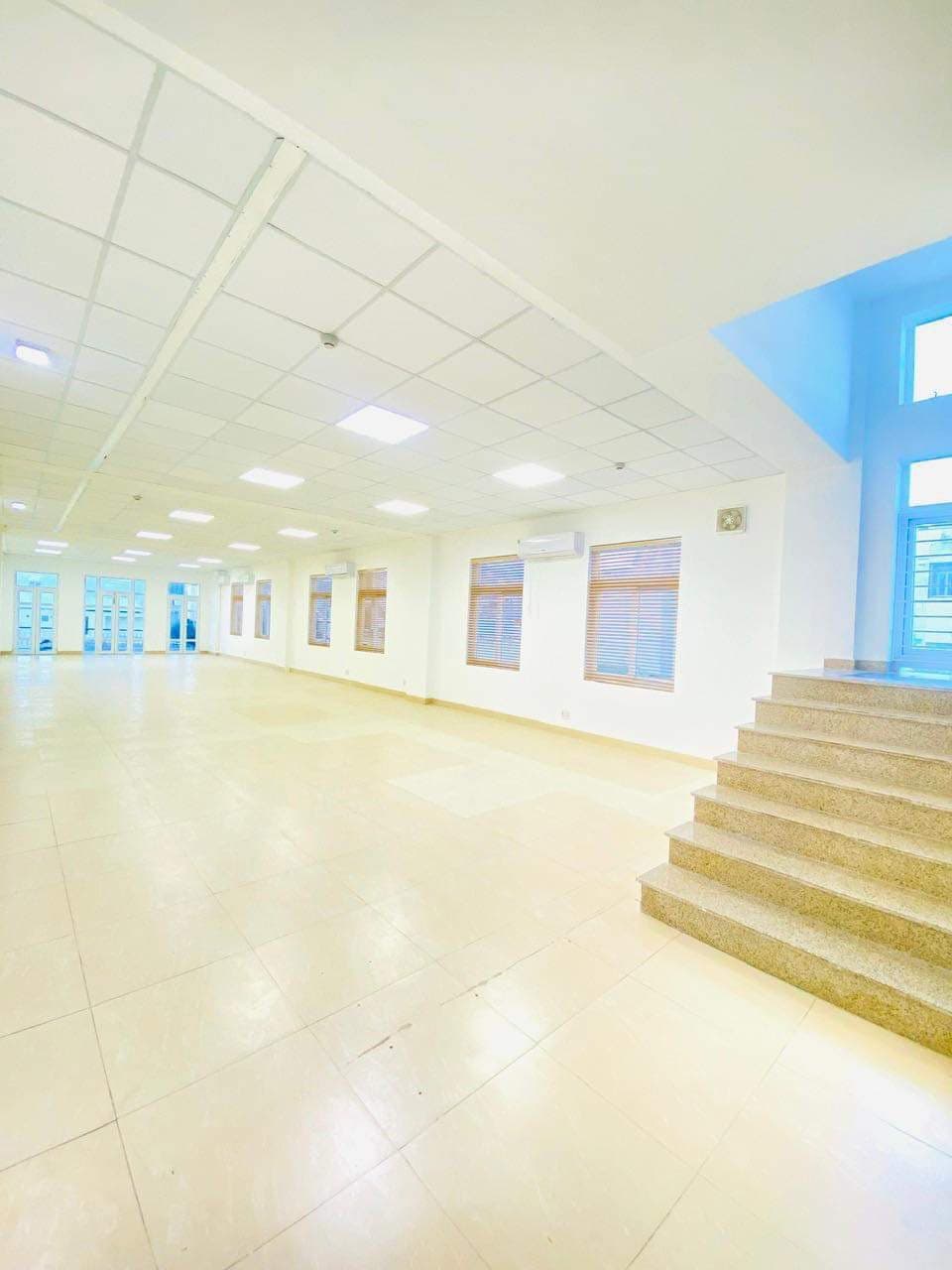 Cho thuê văn phòng tầng 3 và 5 tại Hoàng Văn Thụ, diện tích linh hoạt - Ảnh 1