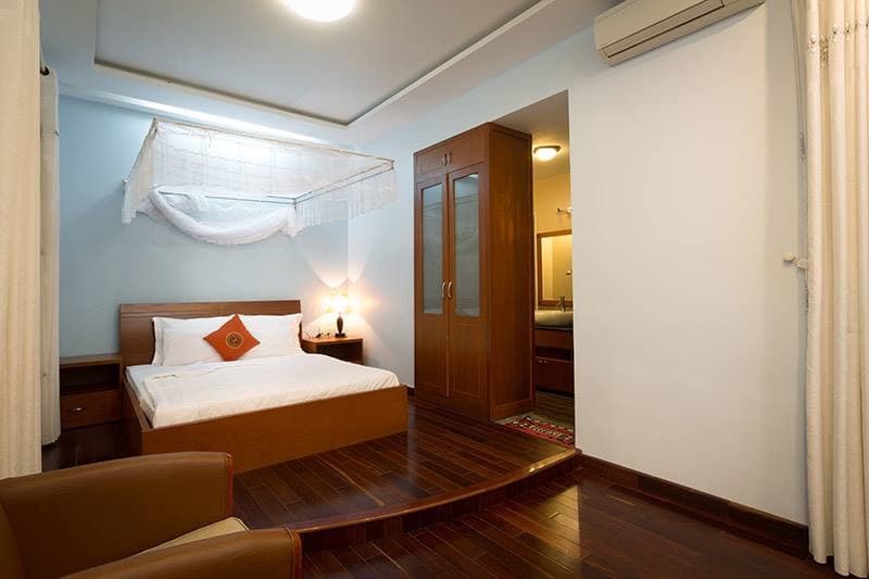 Nhà 1 trệt 1 lầu 300m2 hai mặt tiền tại Hai Bà Trưng, phù hợp ở và kinh doanh - Ảnh 3