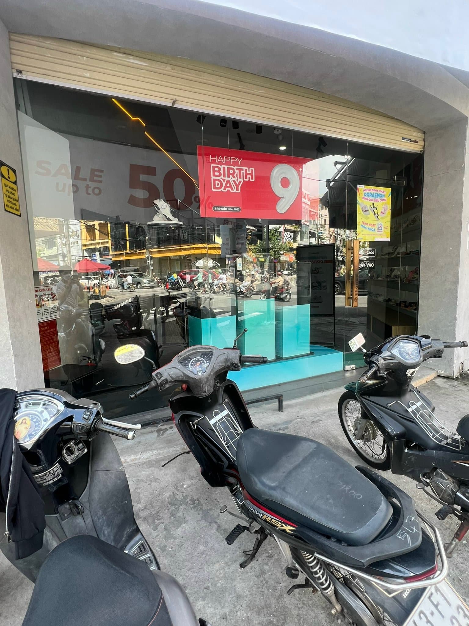 Nhà nguyên căn 2 tầng 1 lửng đường Hùng Vương, quận Hải Châu, phù hợp kinh doanh - Ảnh 2