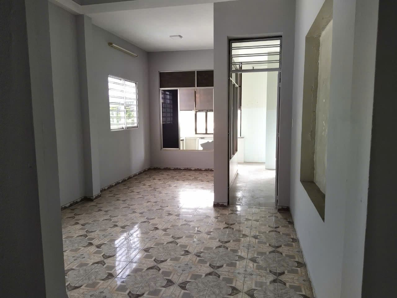 Nhà nguyên căn 4 tầng đường Hà Huy Tập, phù hợp kinh doanh đa ngành - Ảnh 4