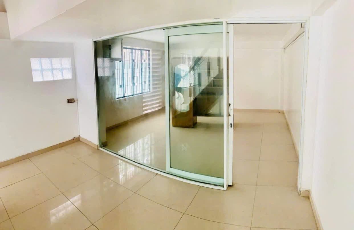 Nhà nguyên căn 3 tầng tại Đống Đa, trung tâm thành phố, phù hợp kinh doanh - Ảnh 2