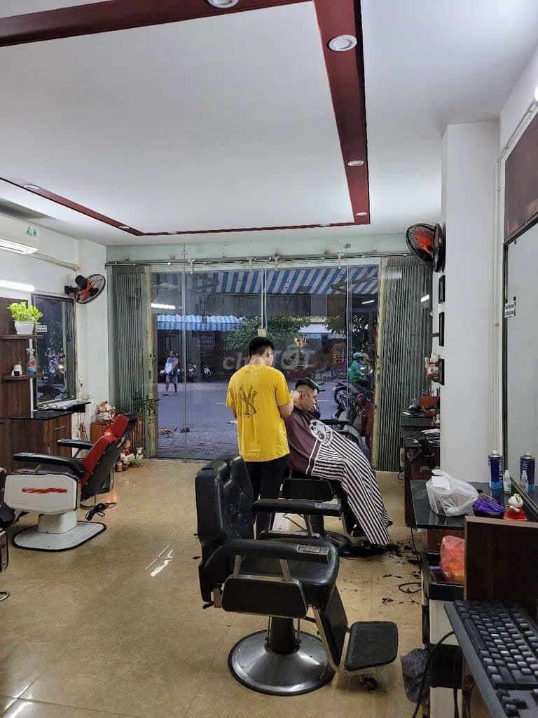 Nhà nguyên căn 2 tầng đường Trần Cao Vân, diện tích 80m², 4 phòng ngủ - Ảnh 2