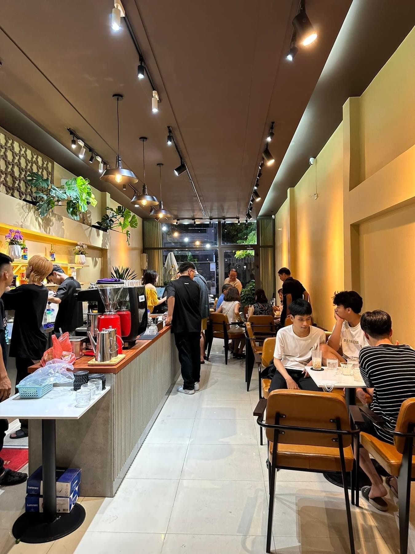 Quán cà phê 3 tầng mặt tiền Trần Phú, diện tích 4.5x20m, phù hợp kinh doanh ăn uống - Ảnh 1