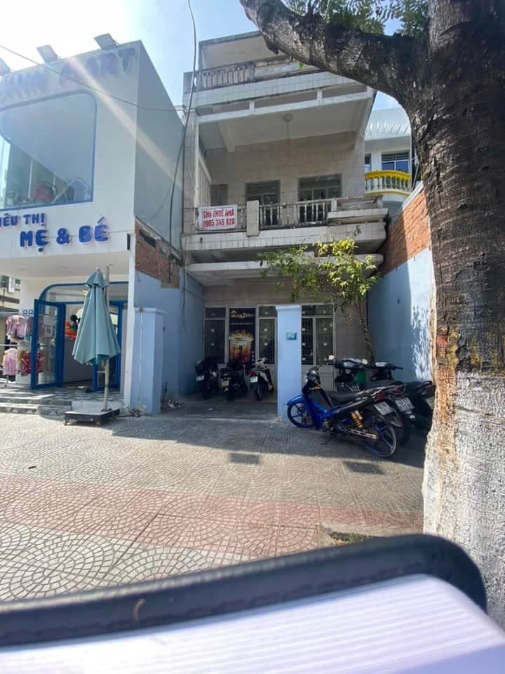 Nhà nguyên căn 2 tầng đường Nguyễn Văn Thoại, diện tích 110m2, phù hợp kinh doanh - Ảnh 1