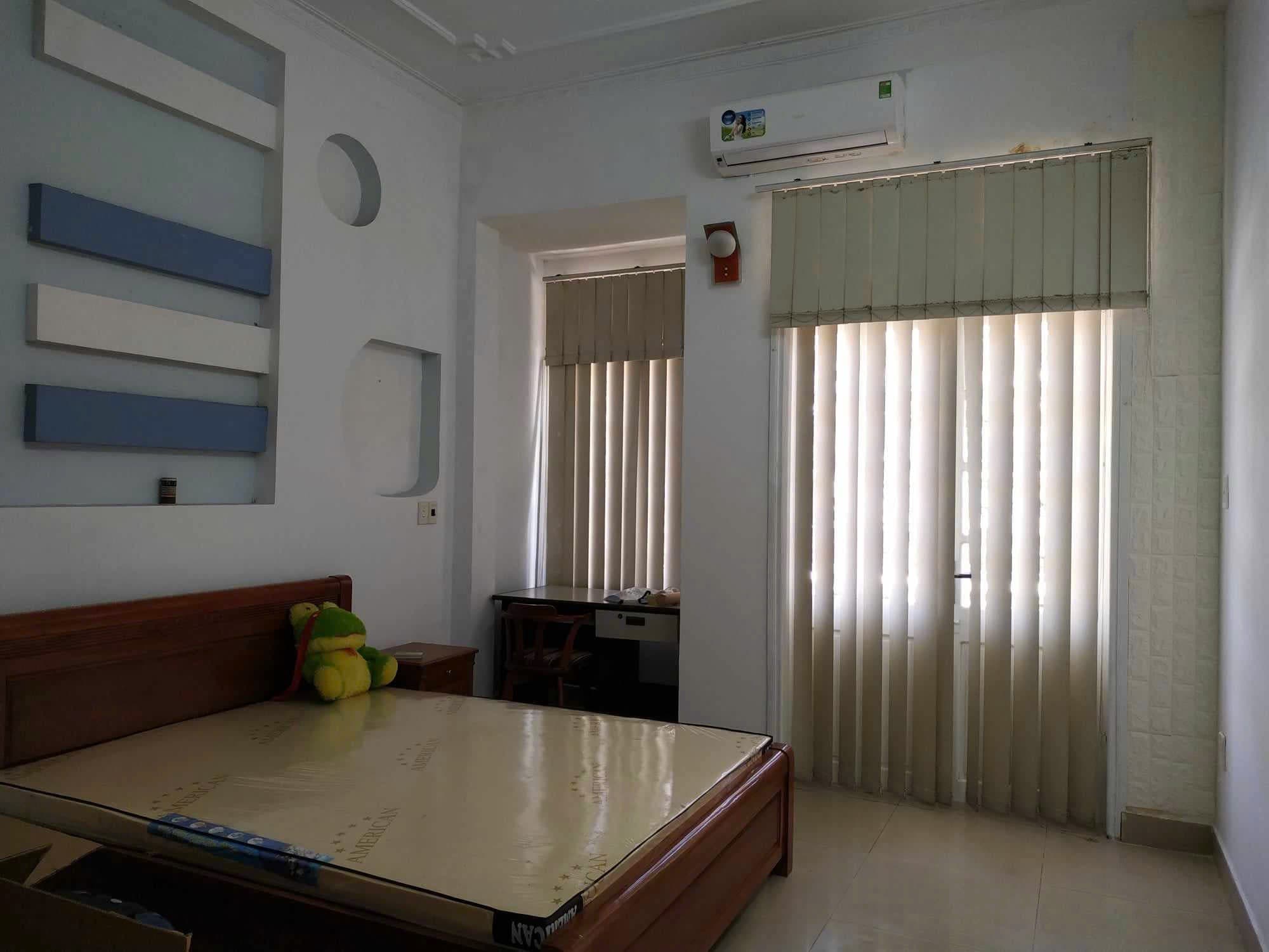 Nhà nguyên căn 3 tầng đường Ông Ích Khiêm, phù hợp kinh doanh sạch sẽ - Ảnh 1