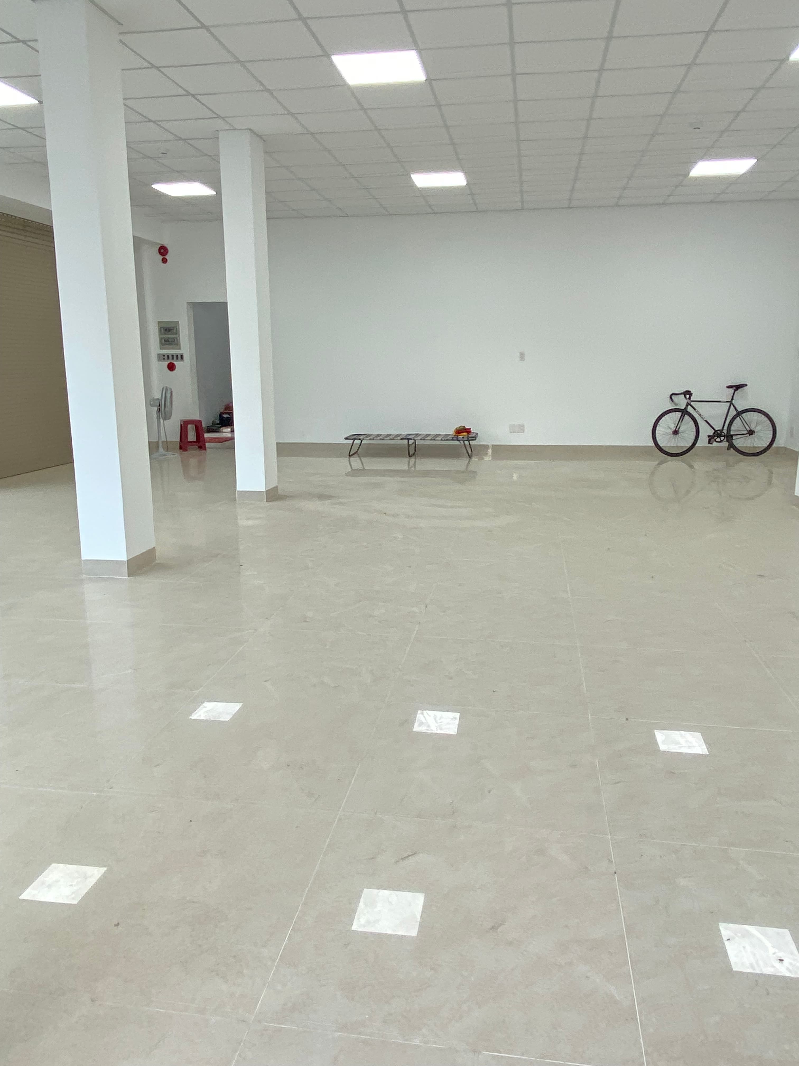 Mặt bằng kinh doanh 200m2 tại đường ĐBP, phù hợp văn phòng và cửa hàng - Ảnh 1