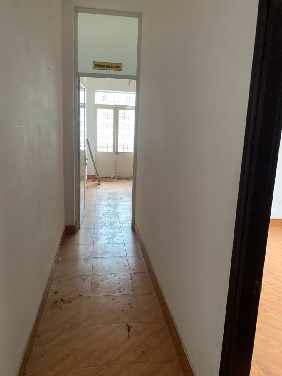 Nhà nguyên căn 3 tầng đường Nguyễn Thị Minh Khai, diện tích 90m2, phù hợp ở và kinh doanh - Ảnh 4