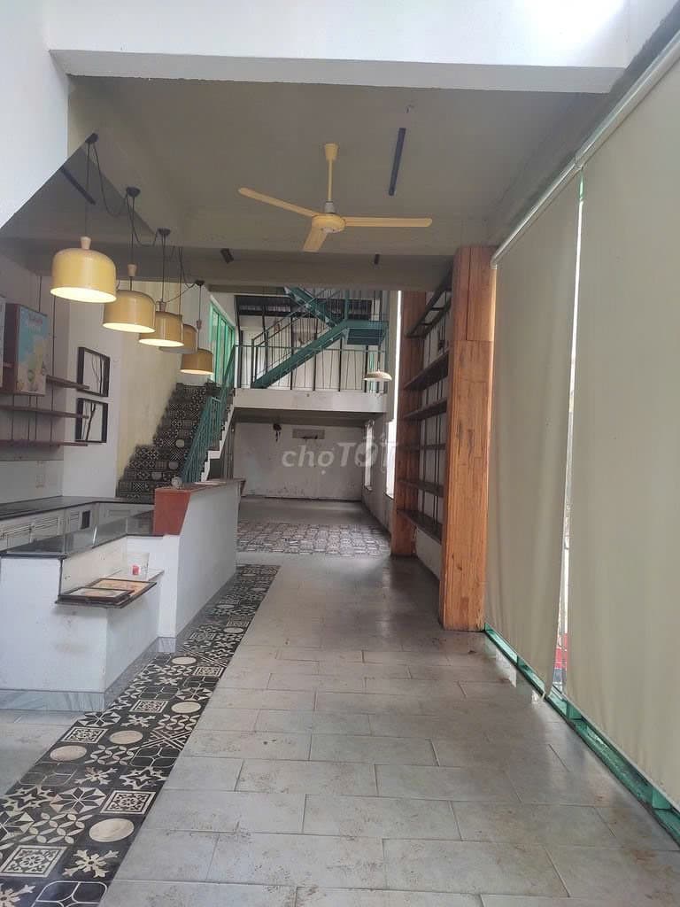 Nhà 2 tầng đường Lý Tự Trọng, quận Hải Châu, diện tích 135m2, hợp đồng lâu dài - Ảnh 1