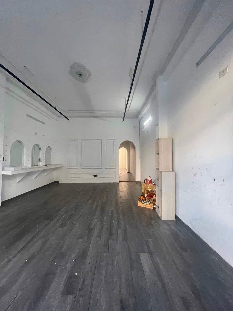 Nhà 2 tầng 105m2 tại Lương Nhữ Hộc, phù hợp văn phòng và spa - Ảnh 1