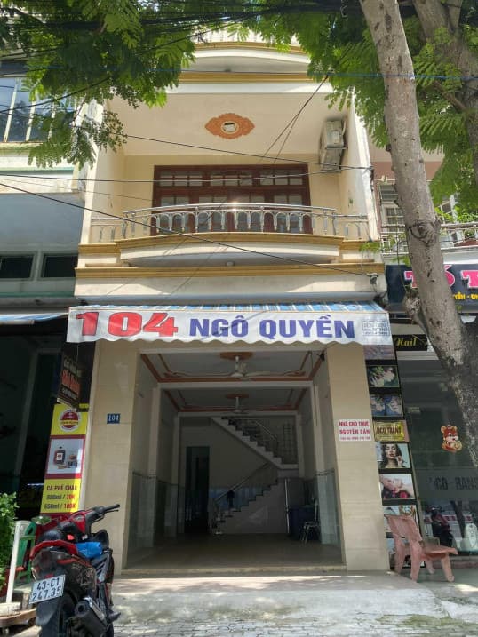 Nhà nguyên căn 3 tầng đường Ngô Quyền, Sơn Trà, diện tích 4.3m x 21m, phù hợp kinh doanh - Ảnh 1