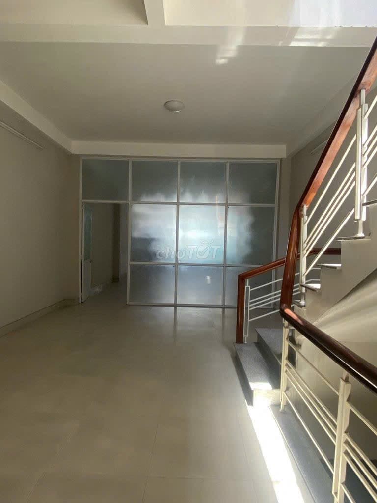 NGUYÊN CĂN 3.5 TẦNG ĐƯỜNG HOÀNG HOA THÁM - Ảnh 4