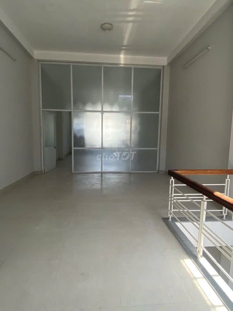 NGUYÊN CĂN 3.5 TẦNG ĐƯỜNG HOÀNG HOA THÁM - Ảnh 8