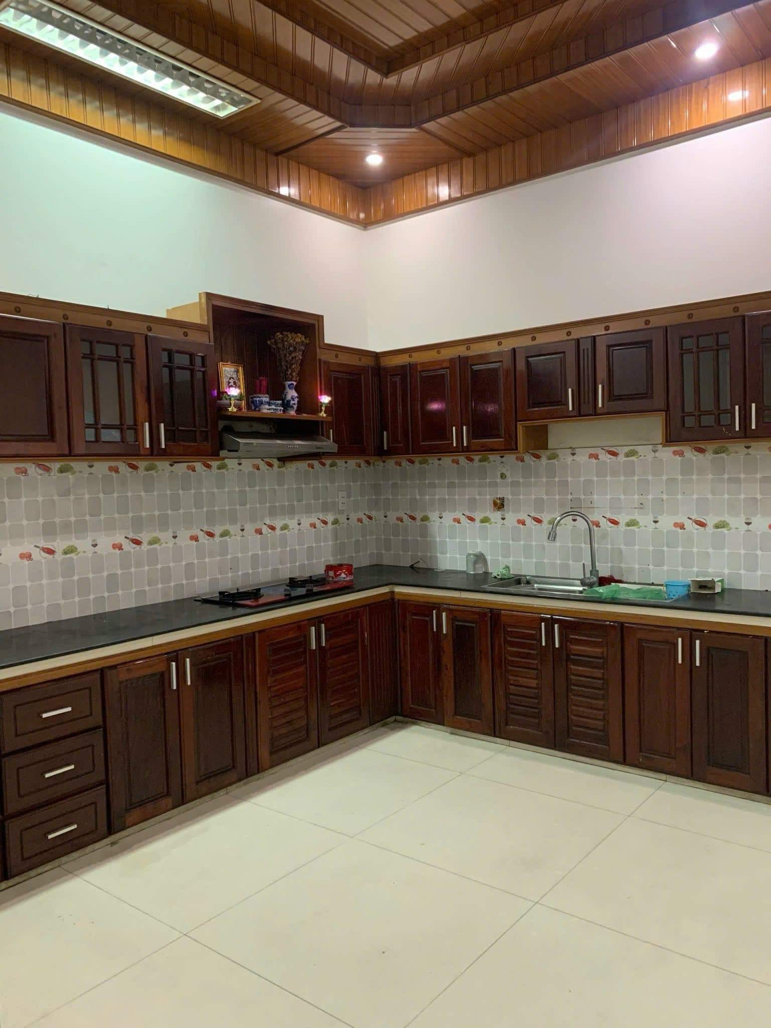 Nhà nguyên căn 3 tầng đường Châu Thị Vĩnh Tế, phù hợp kinh doanh đa ngành - Ảnh 2