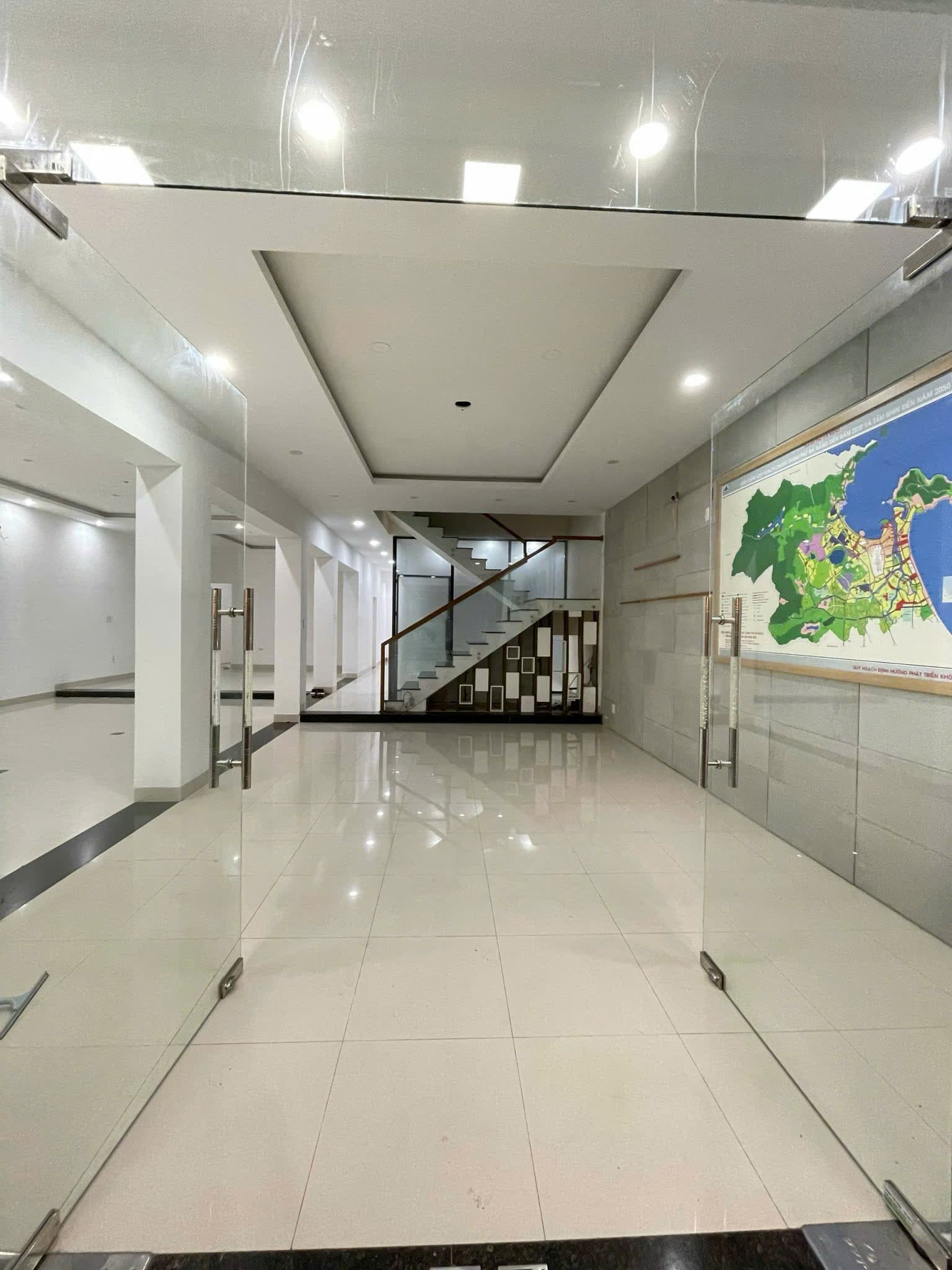 Nhà 2 tầng diện tích 6,2x9m phù hợp kinh doanh tại Huỳnh Thúc Kháng - Ảnh 1