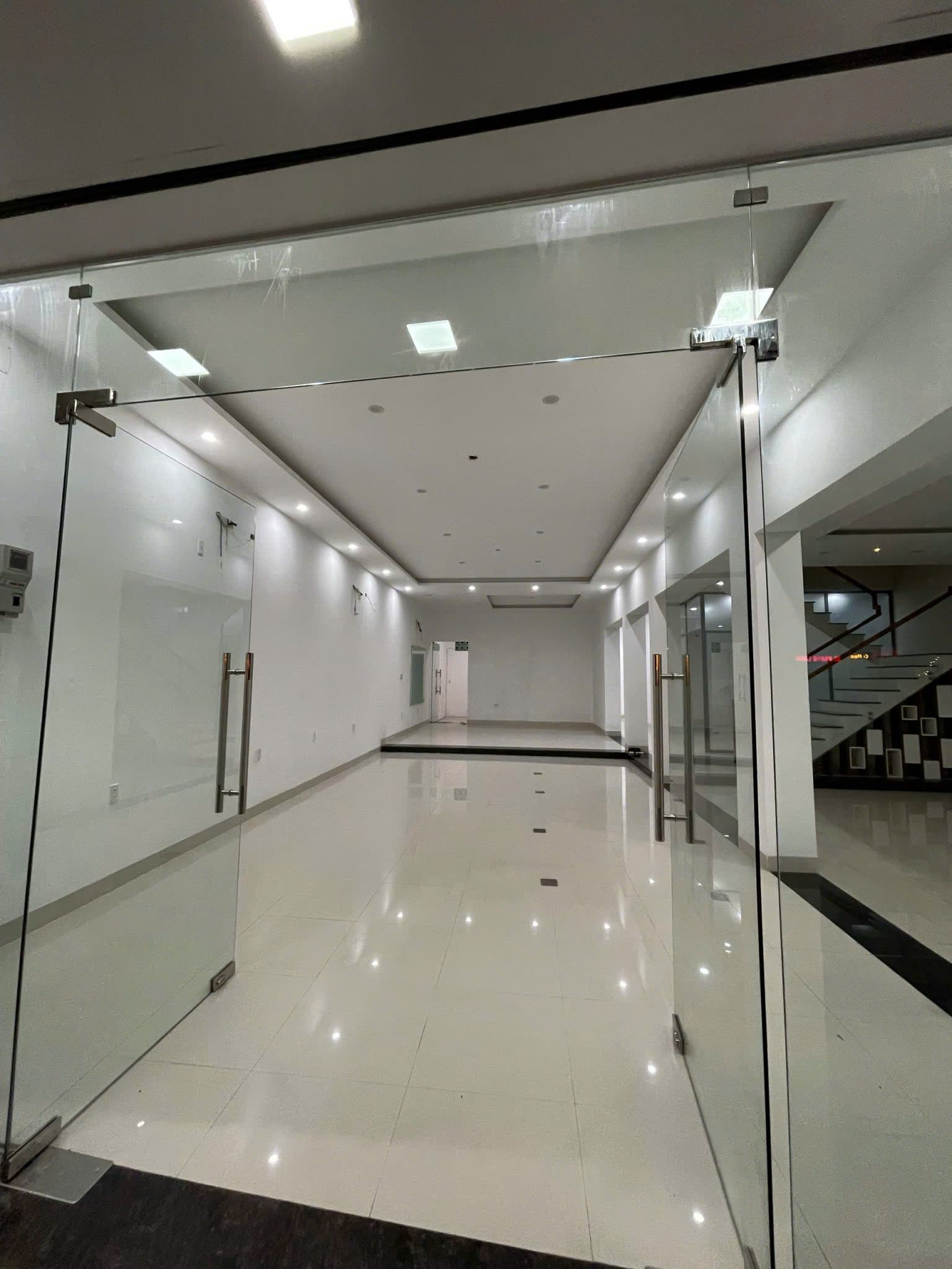 Nhà 2 tầng diện tích 6,2x9m phù hợp kinh doanh tại Huỳnh Thúc Kháng - Ảnh 4