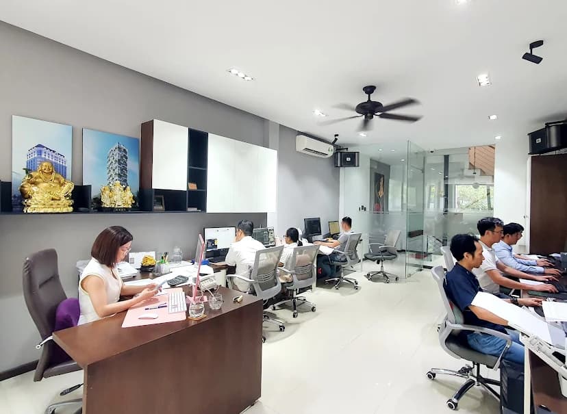 Mặt bằng trống suốt 107.5m² tại Lê Hồng Phong, phù hợp kinh doanh đa ngành - Ảnh 1