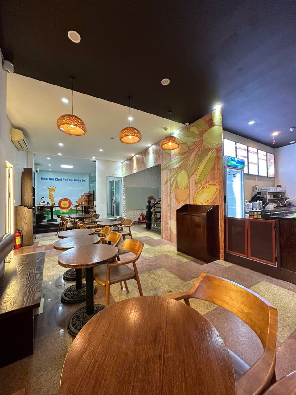 Mặt bằng kinh doanh 180m2 tại Lê Đình Dương, phù hợp văn phòng và kinh doanh - Ảnh 4