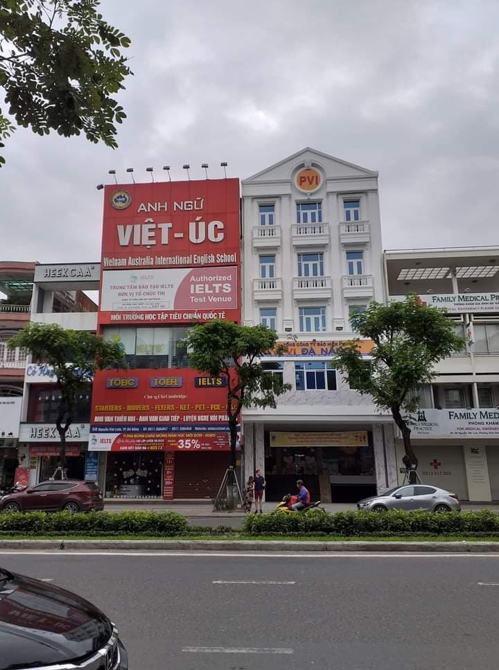 Nhà 3 tầng NGUYỄN VĂN LINH ngang 10m - Ảnh 1