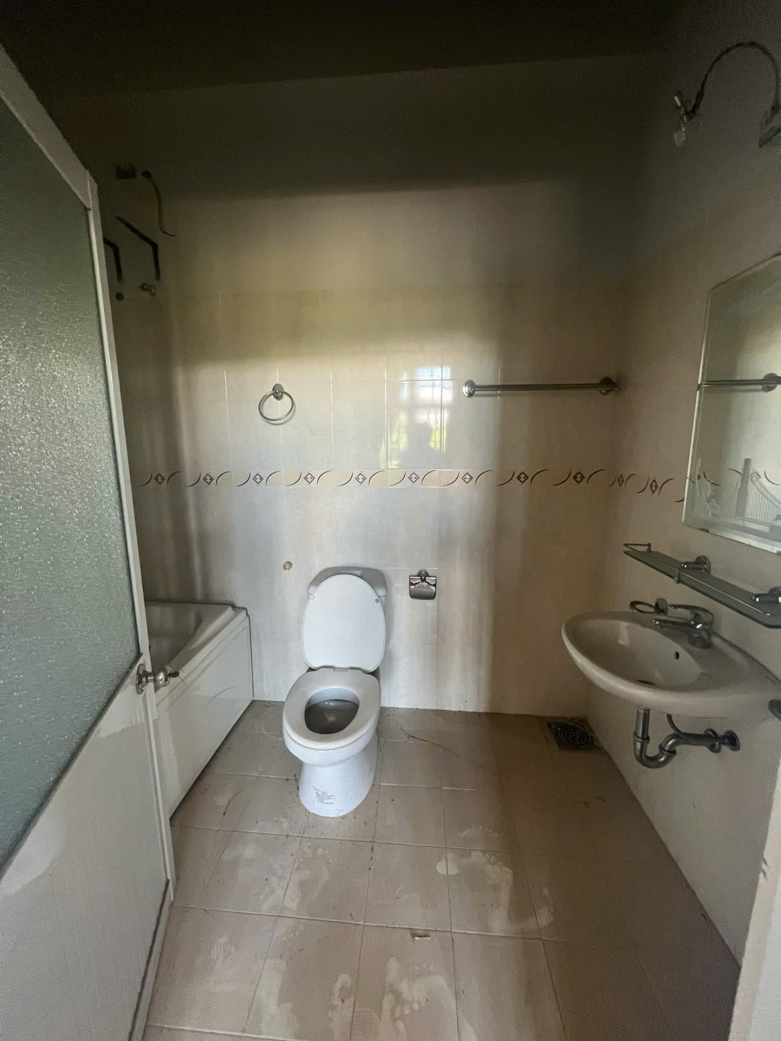 Nhà 4 tầng mặt tiền 10m tại Nguyễn Trác, Hải Châu, diện tích 200m2, phù hợp kinh doanh - Ảnh 2