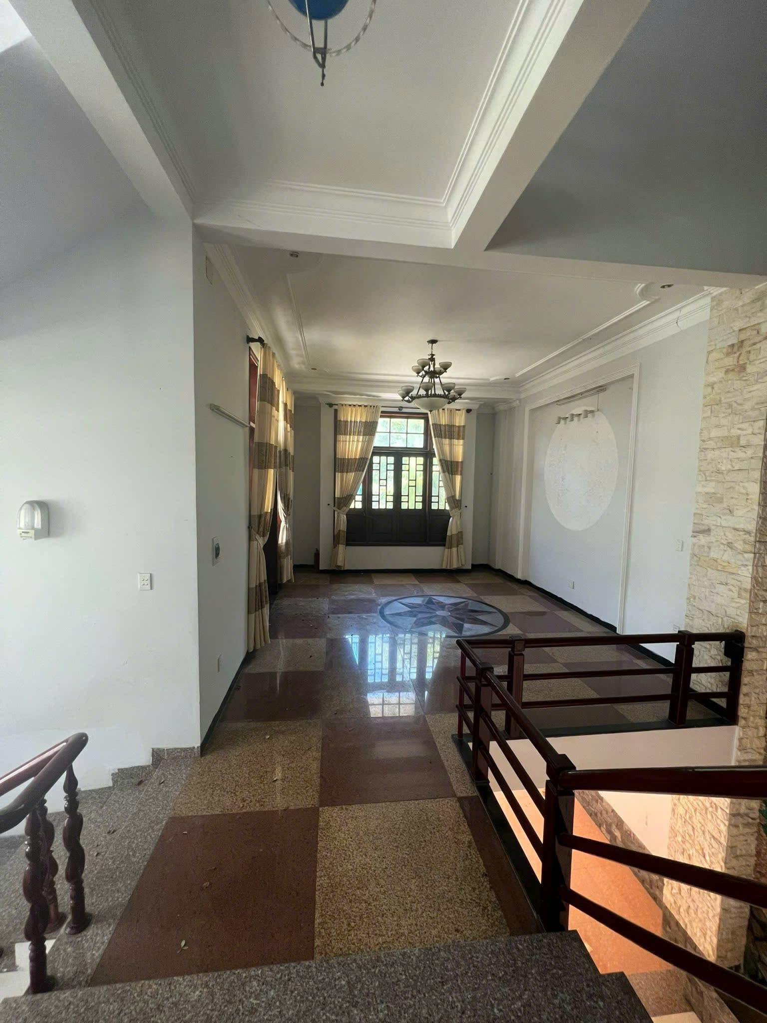 Nhà 4 tầng mặt tiền 10m tại Nguyễn Trác, Hải Châu, diện tích 200m2, phù hợp kinh doanh - Ảnh 4