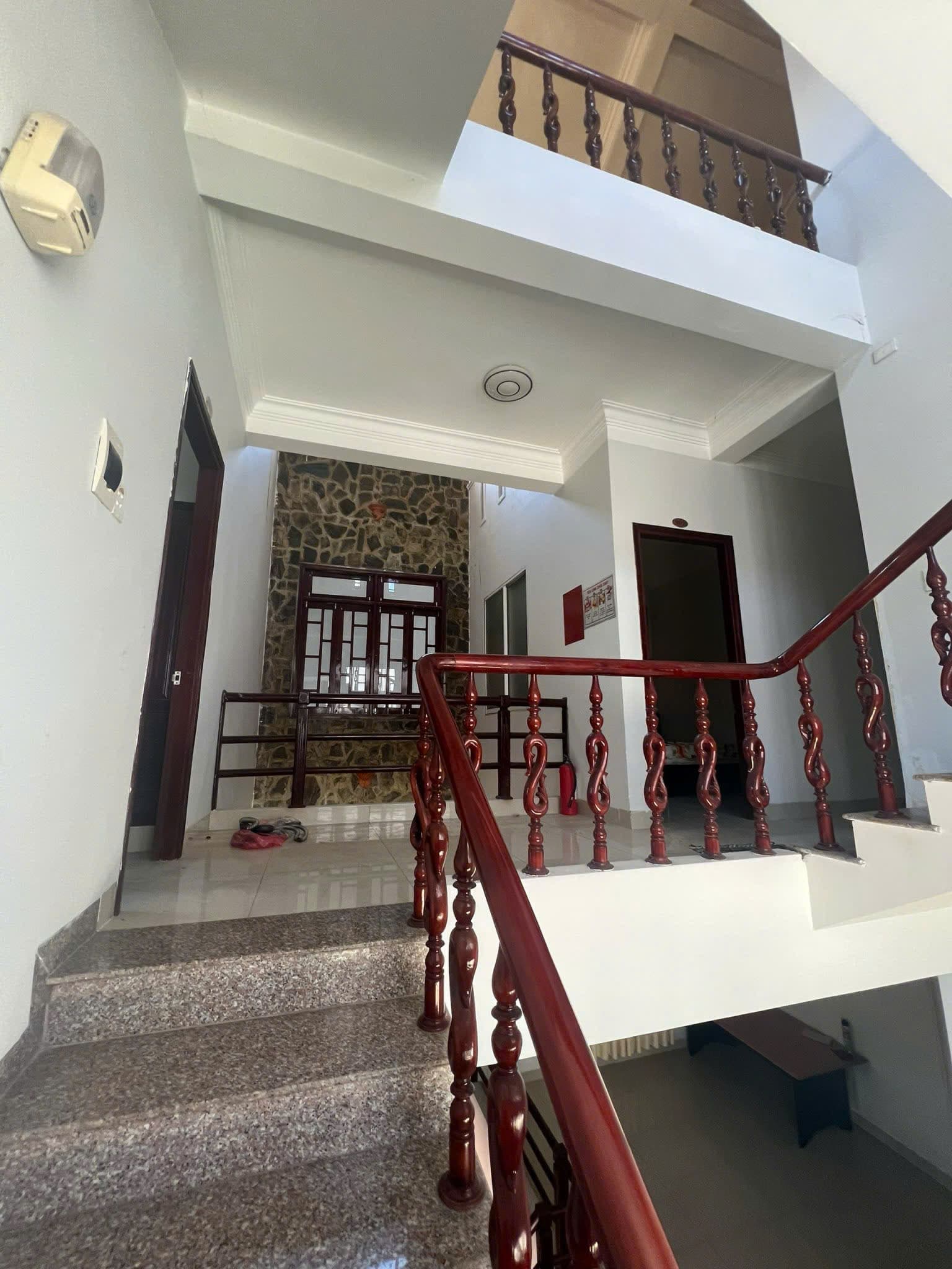 Nhà 4 tầng mặt tiền 10m tại Nguyễn Trác, Hải Châu, diện tích 200m2, phù hợp kinh doanh - Ảnh 8