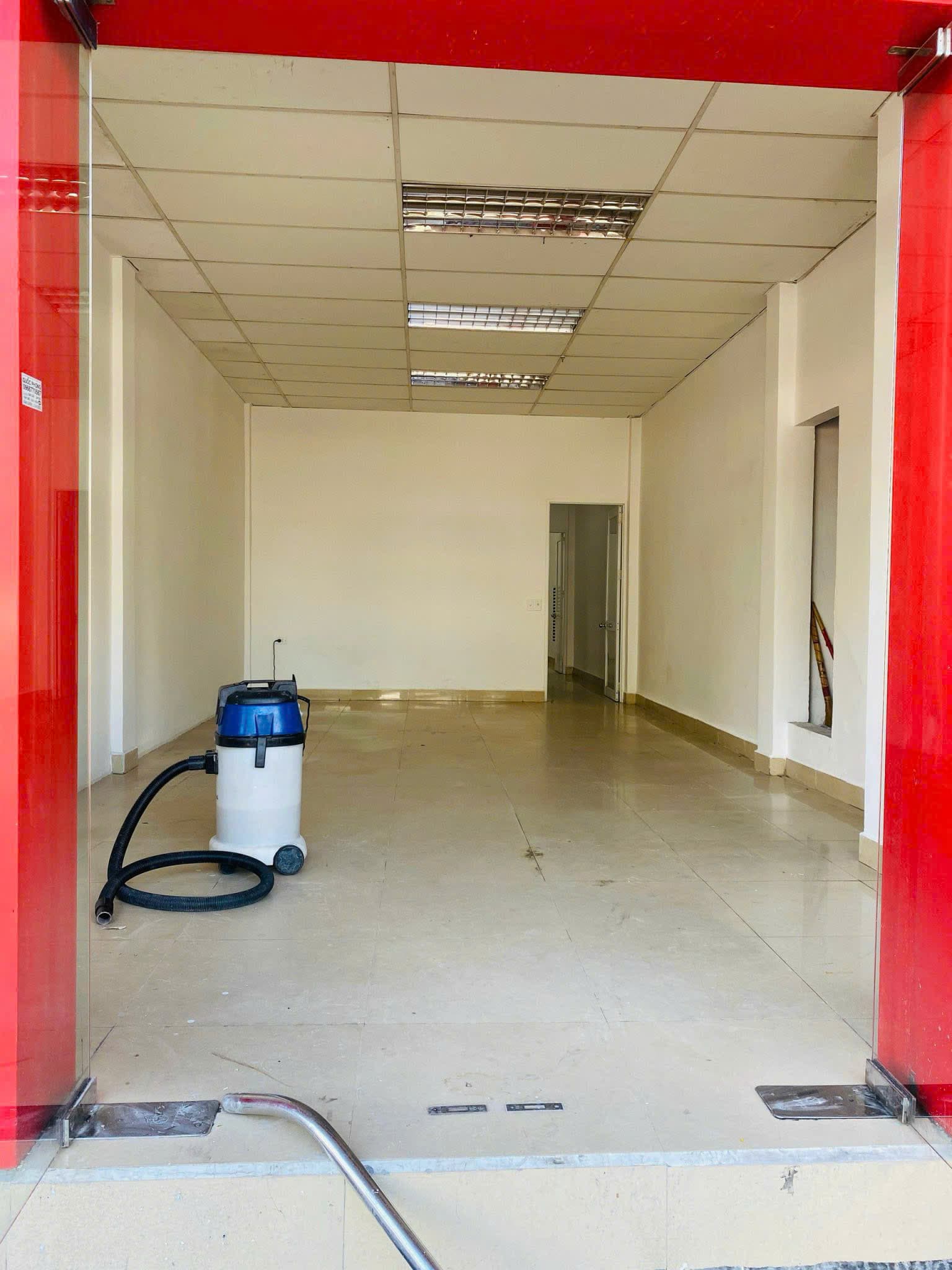 Nhà nguyên căn 3 tầng đường Điện Biên Phủ, phù hợp kinh doanh - Ảnh 3