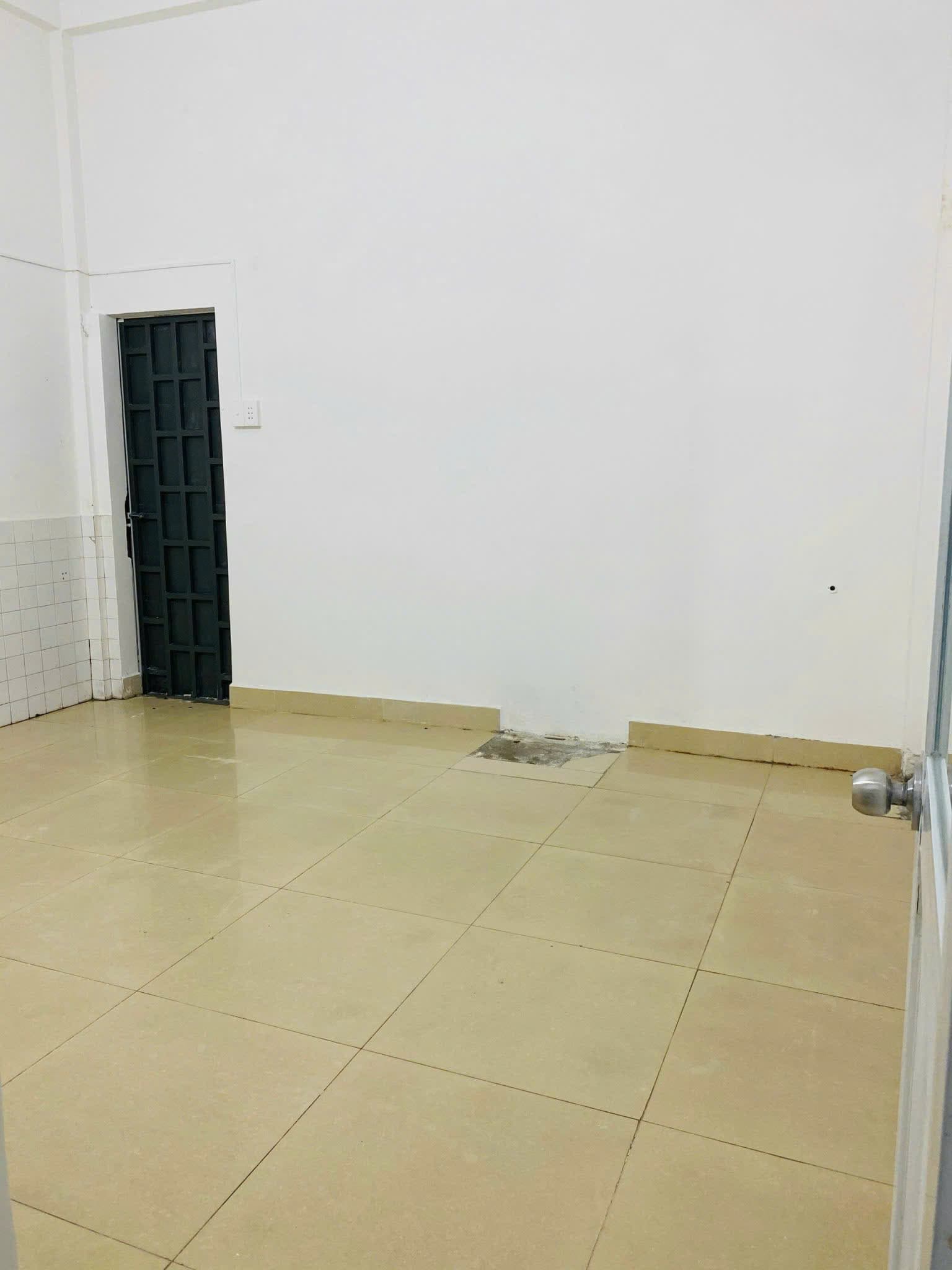 Nhà nguyên căn 3 tầng đường Điện Biên Phủ, phù hợp kinh doanh - Ảnh 4