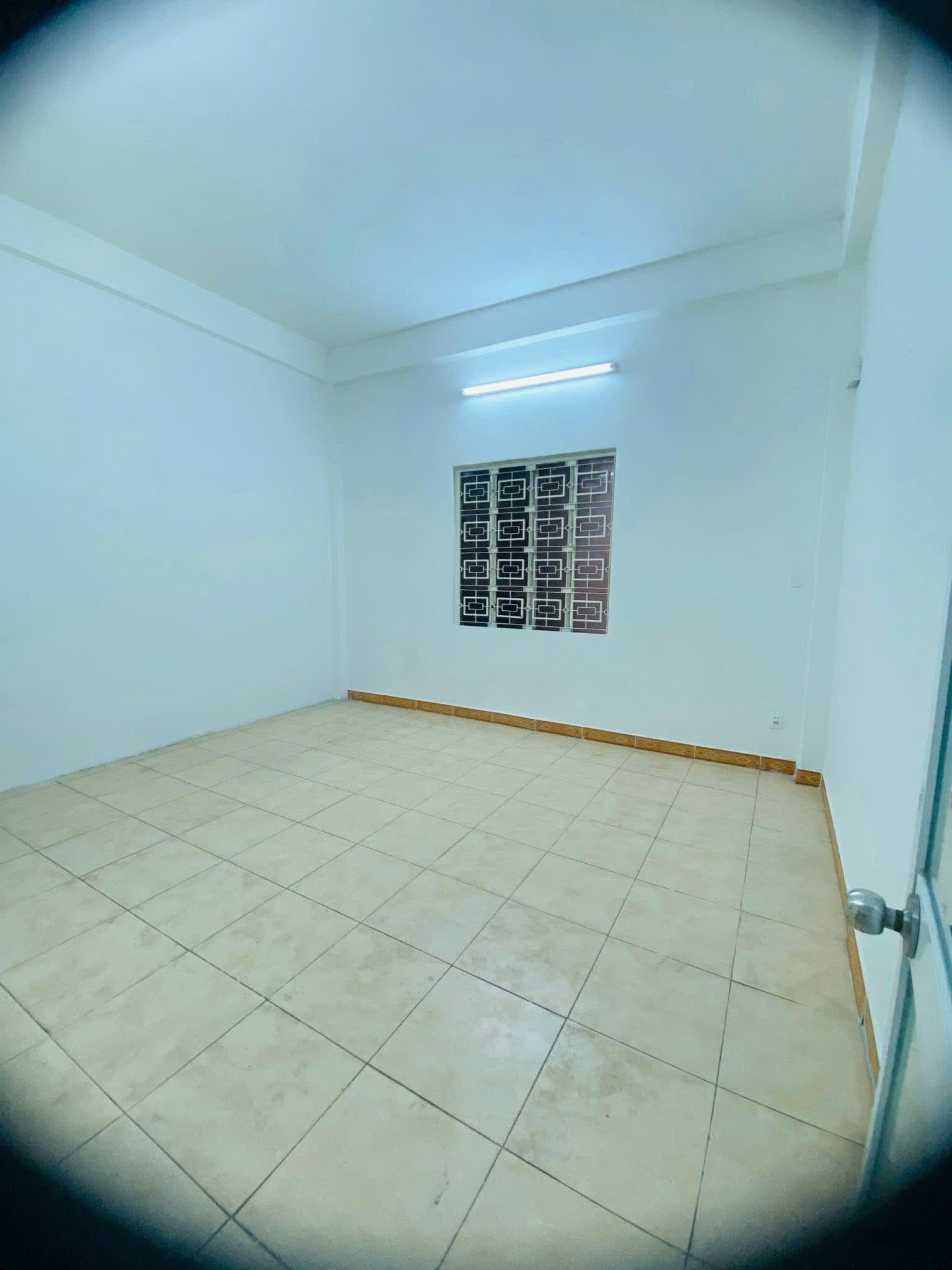 Nhà nguyên căn 3 tầng đường Điện Biên Phủ, phù hợp kinh doanh - Ảnh 6